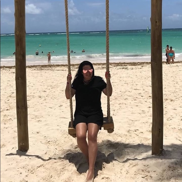 Meet your Posher, Jessica - Picture 1 of 1